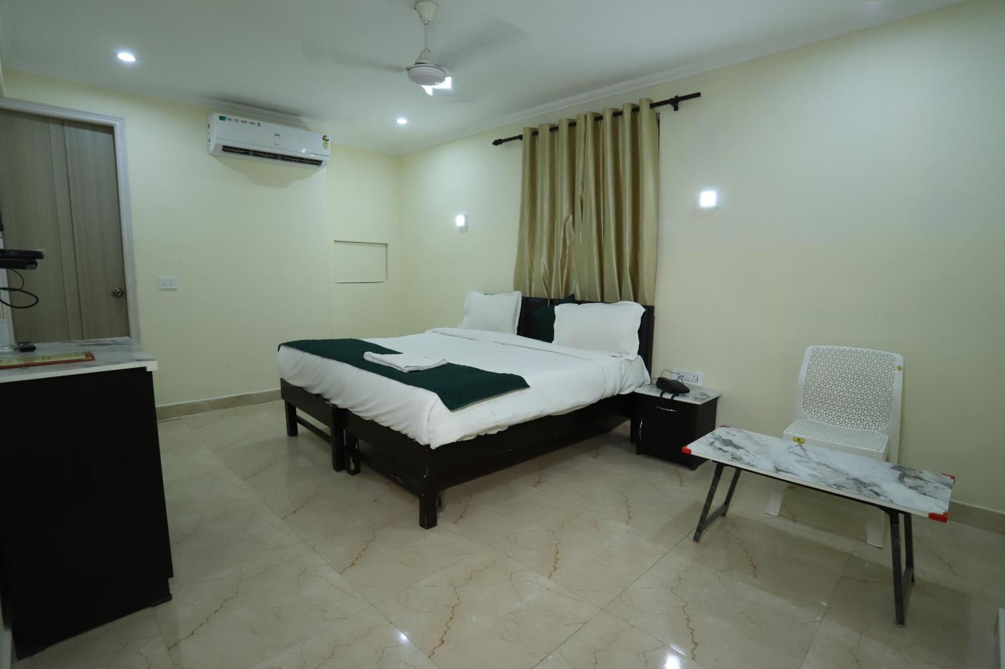 Airport Hotel Annexe 뉴델리 외부 사진