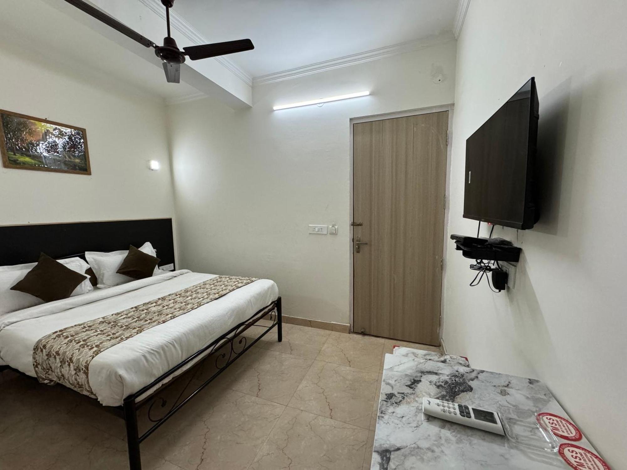 Airport Hotel Annexe 뉴델리 외부 사진