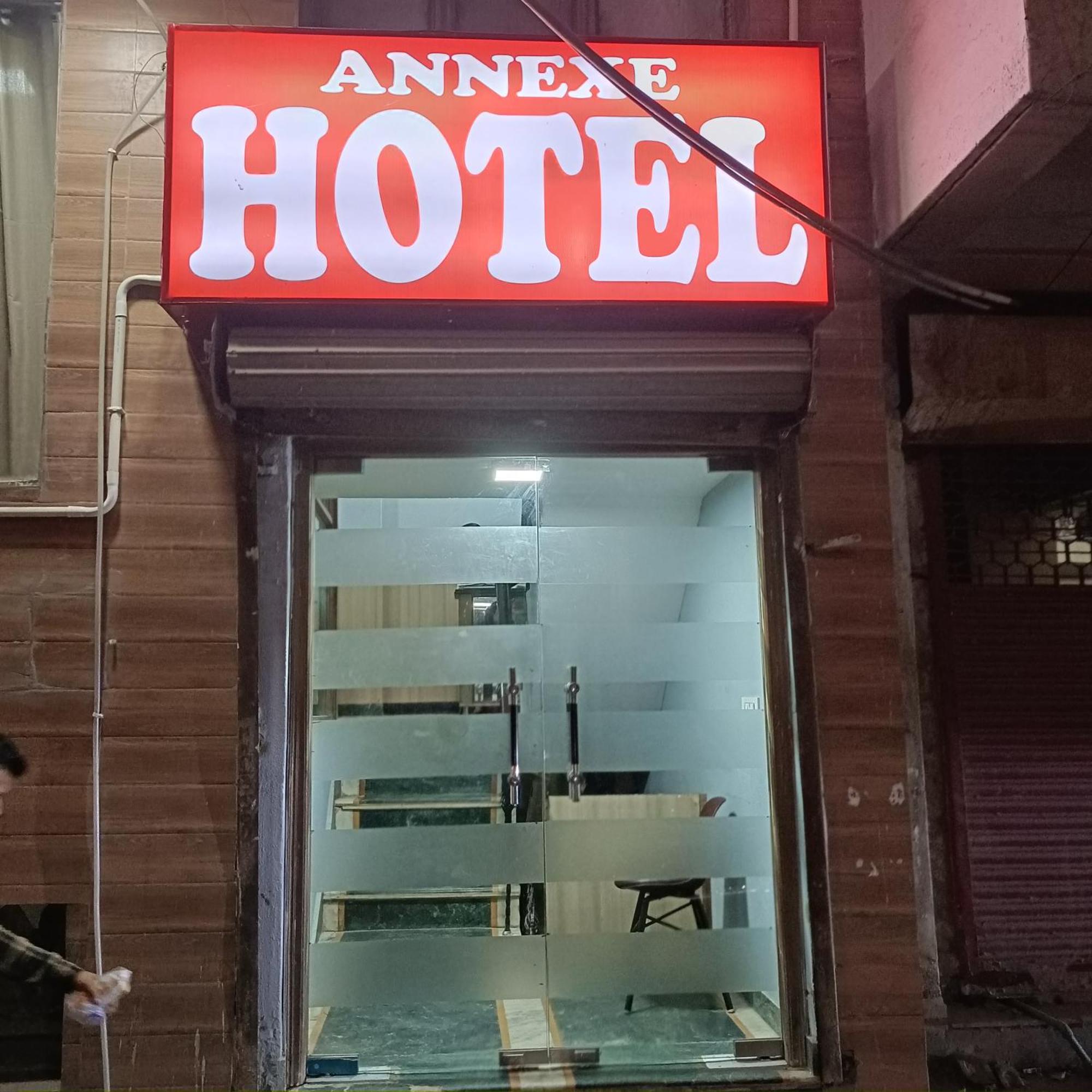 Airport Hotel Annexe 뉴델리 외부 사진