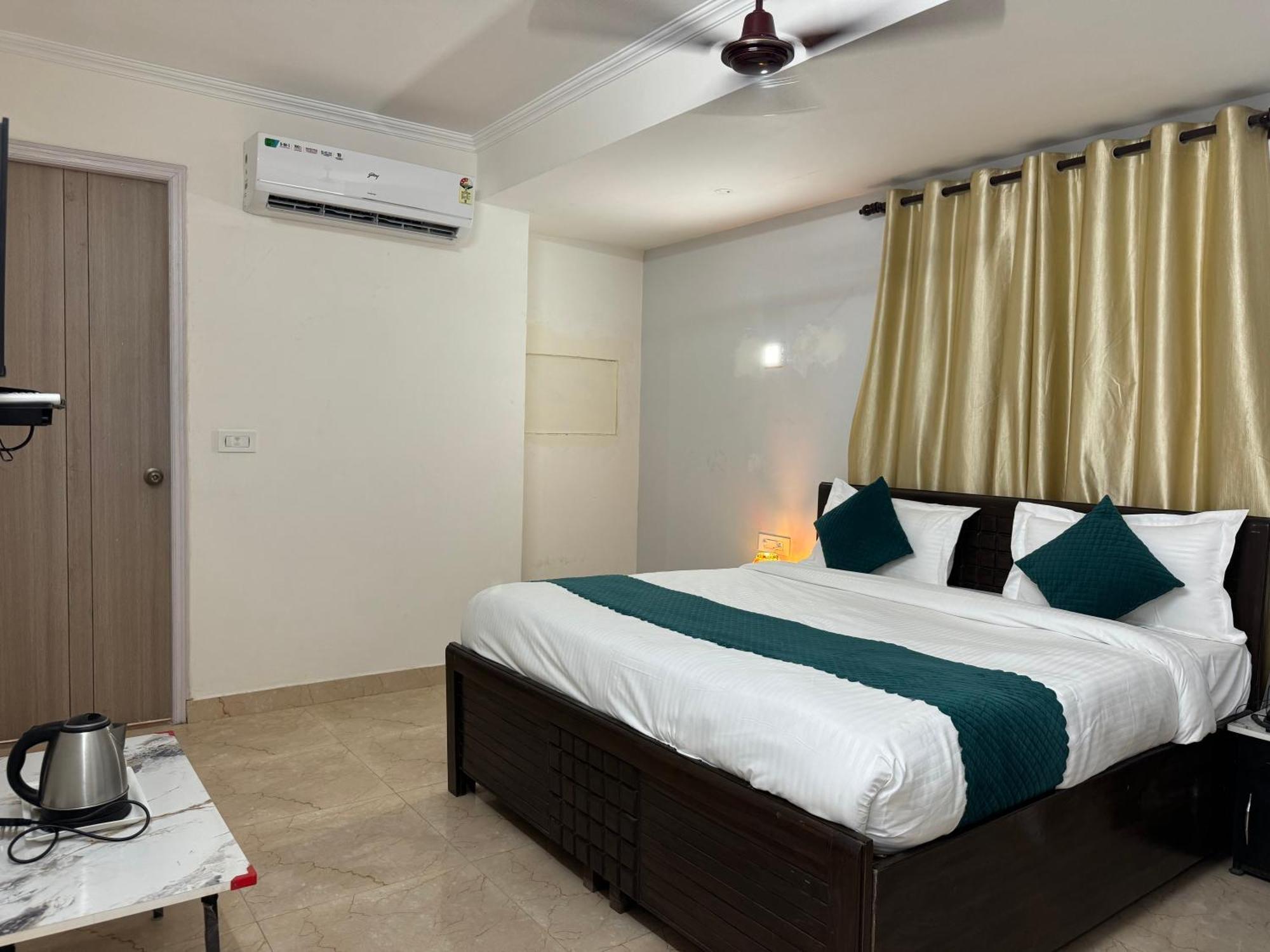 Airport Hotel Annexe 뉴델리 외부 사진